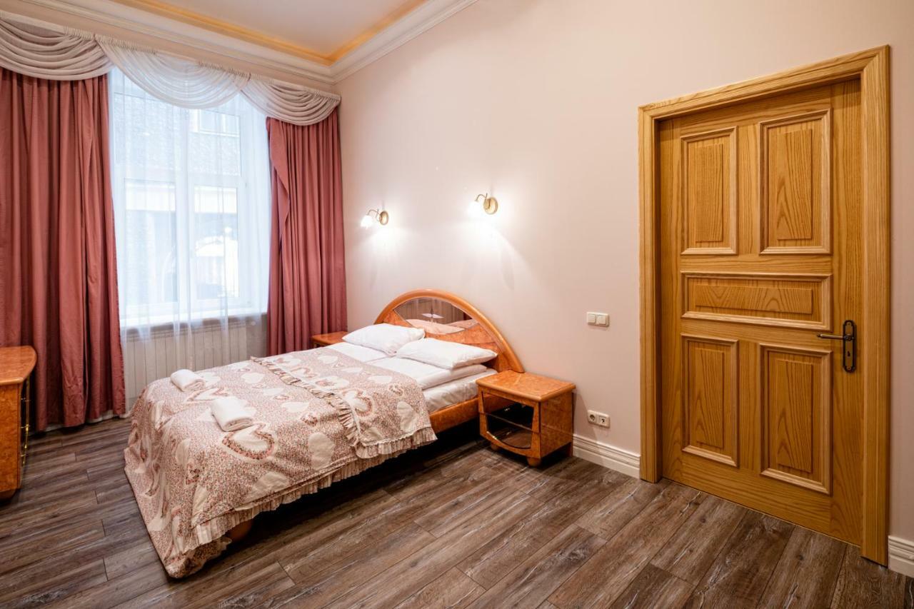 Old 2 Bedroom Vecpilsetas Street Lejlighed